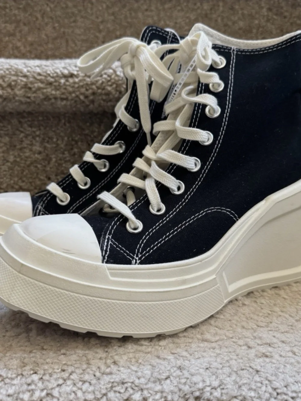 Converse Chuck 70 De Luxe Wedge Sneaker Womens 10.5 Black Platform A06478C EU 42